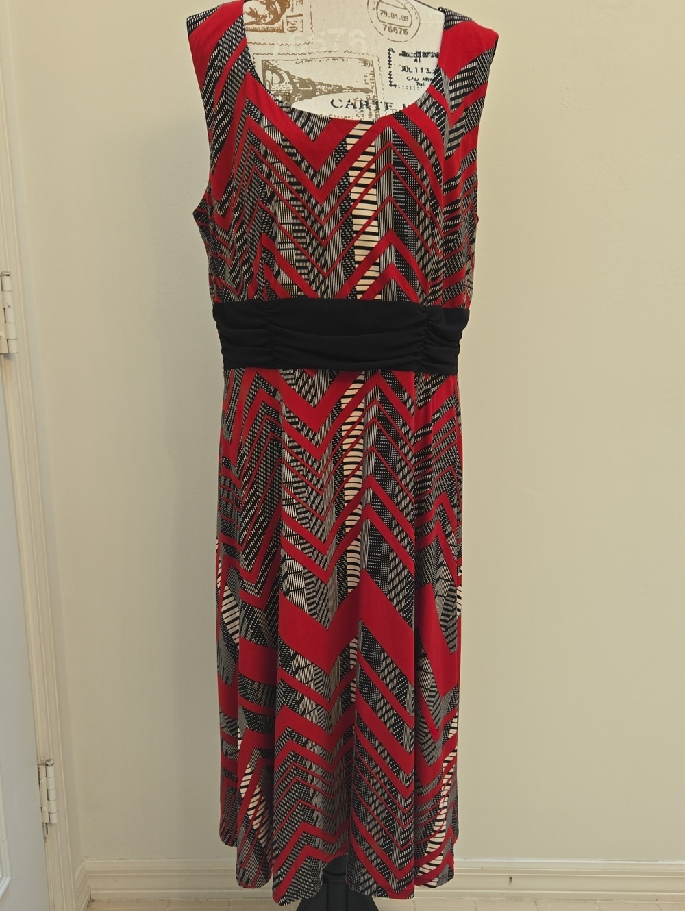 Perceptions New York Red & Black Chevron Sleeveless Midi Dress, Size XL